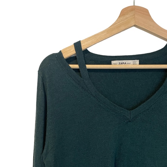 Emerald Green Zara Knit V-neck Sweater with Shoulder Cut Outs Size Small - Picture 8 of 8